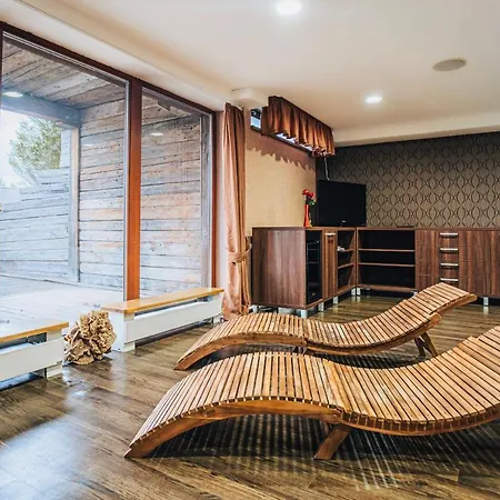 Nelka - * Vel'ka Lomnica