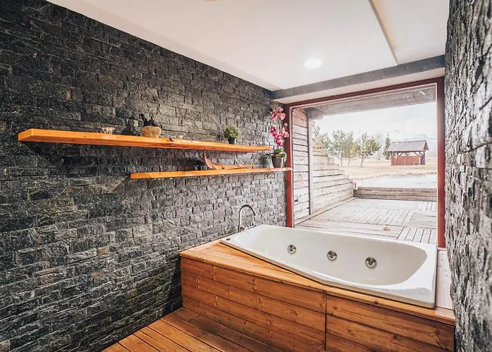 Nelka - Vel'ka Lomnica